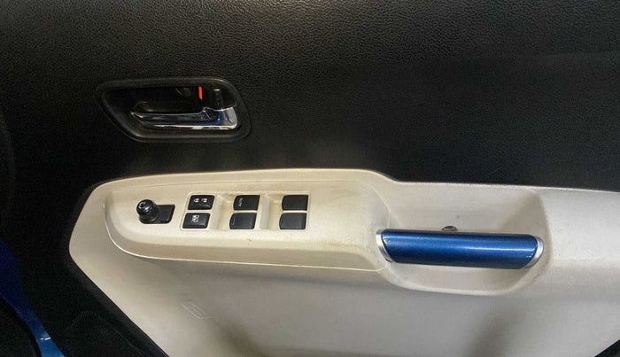 2018 Maruti IGNIS ZETA 1.2 AMT, Petrol, Automatic, 49,032 km, Driver Side Door Panels Control