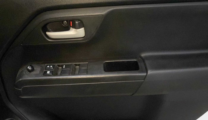 2021 Maruti New Wagon-R VXI 1.0, Petrol, Manual, 12,343 km, Driver Side Door Panels Control