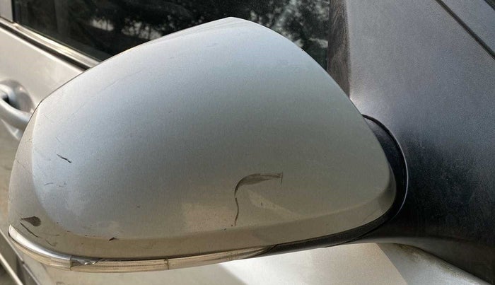 2017 Hyundai Grand i10 SPORTZ (O) AT 1.2 KAPPA VTVT, Petrol, Automatic, 21,072 km, Right rear-view mirror - Indicator light has minor damage