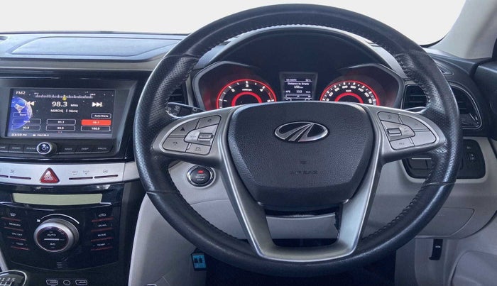 2019 Mahindra XUV300 W8 1.5 DIESEL, Diesel, Manual, 45,282 km, Steering Wheel Close Up