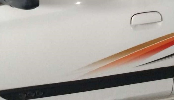 2013 Maruti Alto 800 LXI, Petrol, Manual, 60,578 km, Front passenger door - Slightly dented
