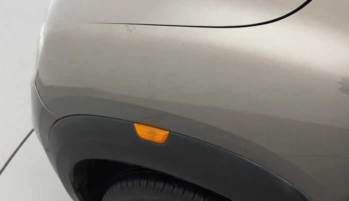 2016 Renault Kwid RXT 1.0 AMT (O), Petrol, Automatic, 60,465 km, Left fender - Minor scratches