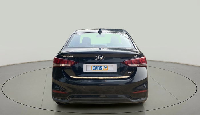 2017 Hyundai Verna 1.6 VTVT SX, Petrol, Manual, 45,944 km, Back/Rear