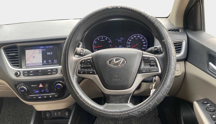 2017 Hyundai Verna 1.6 VTVT SX, Petrol, Manual, 45,853 km, Steering Wheel Close Up