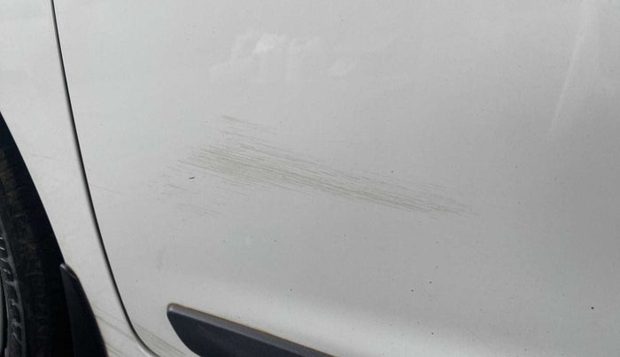 2014 Hyundai Xcent S 1.2, Petrol, Manual, 71,948 km, Front passenger door - Minor scratches