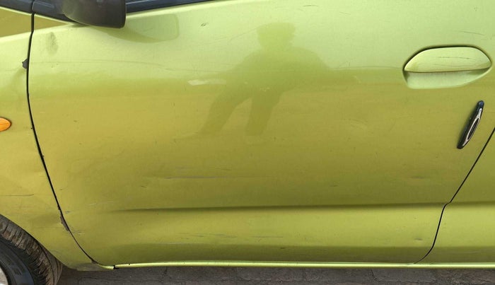 2016 Datsun Redi Go T (O), Petrol, Manual, 28,130 km, Front passenger door - Minor scratches