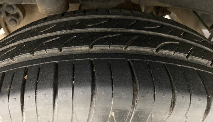 2019 Mahindra KUV 100 NXT K4+ 6S, Petrol, Manual, 12,384 km, Right Rear Tyre Tread