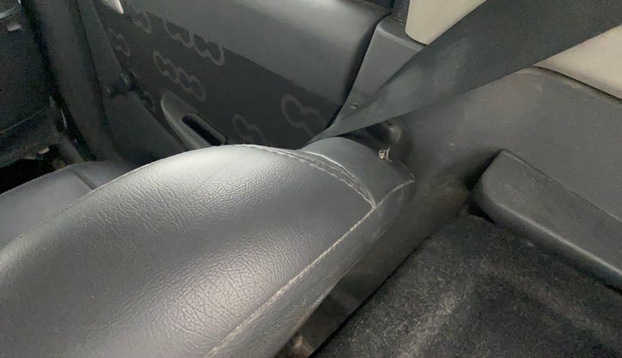 2013 Maruti Alto 800 VXI, Petrol, Manual, 93,465 km, Second-row right seat - Folding lever not working
