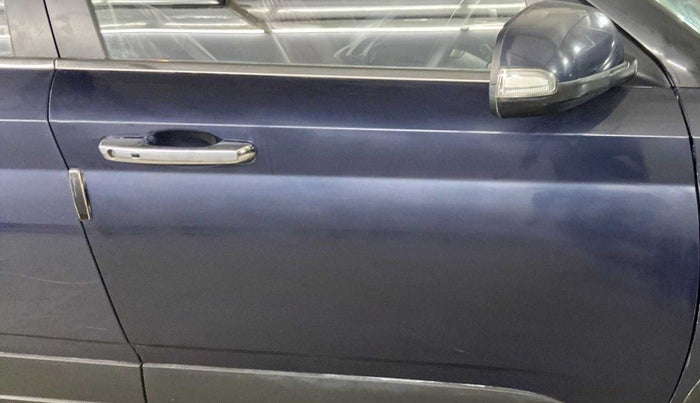 2019 Hyundai VENUE SX 1.0 (O) TURBO, Petrol, Manual, 38,051 km, Driver-side door - Paint has faded