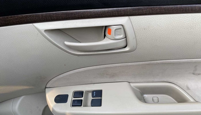 2016 Maruti Swift Dzire LXI (O), Petrol, Manual, 97,063 km, Driver Side Door Panels Control