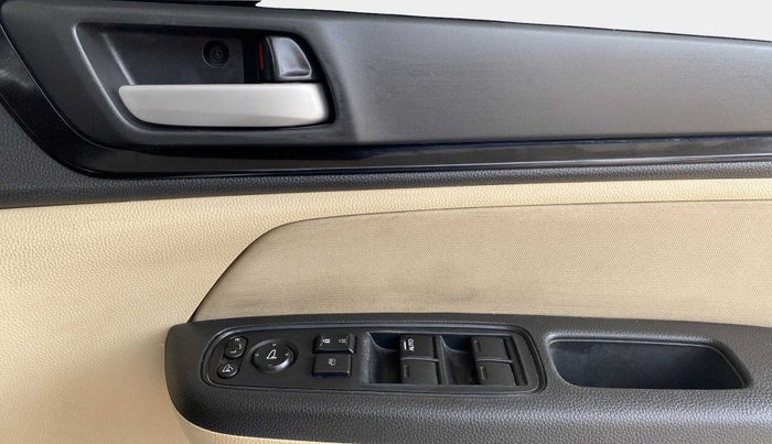 2019 Honda Amaze 1.2L I-VTEC S, Petrol, Manual, 25,455 km, Driver Side Door Panels Control