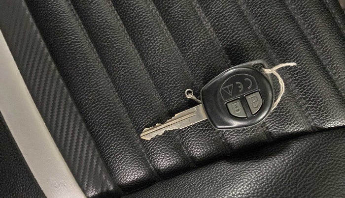 2019 Maruti Baleno DELTA PETROL 1.2, Petrol, Manual, 24,676 km, Lock system - Battery weak