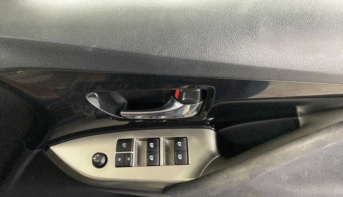 2018 Toyota Innova Crysta 2.4 VX 7 STR, Diesel, Manual, 29,041 km, Driver Side Door Panels Control