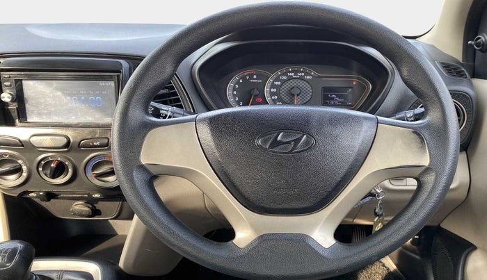 2018 Hyundai NEW SANTRO MAGNA CNG, CNG, Manual, 71,968 km, Steering Wheel Close Up