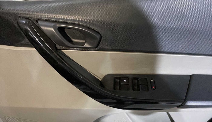 2018 Tata Tiago XM PETROL, Petrol, Manual, 31,595 km, Driver Side Door Panels Control
