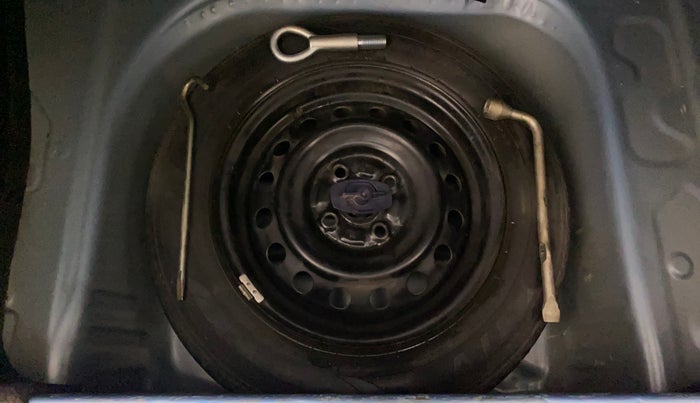 2019 Maruti New Wagon-R ZXI 1.2 AMT, Petrol, Automatic, 93,041 km, Dicky (Boot door) - Jack missing