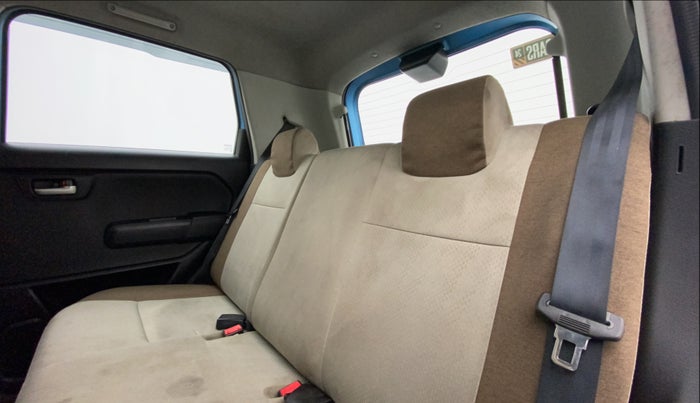 2019 Maruti New Wagon-R ZXI 1.2 AMT, Petrol, Automatic, 93,041 km, Right Side Rear Door Cabin