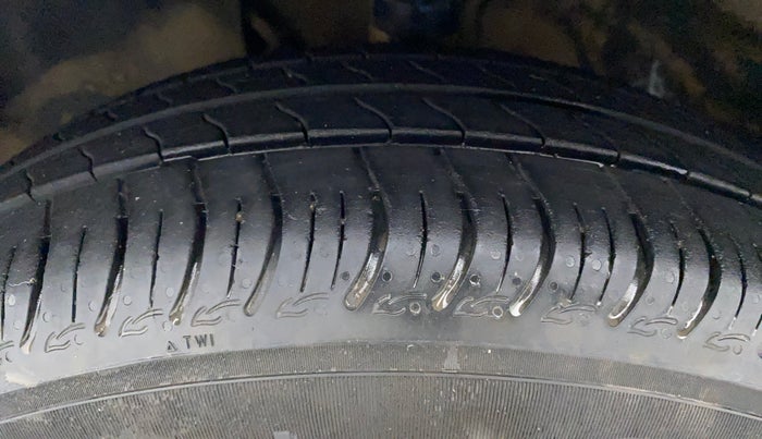 2019 Maruti New Wagon-R ZXI 1.2 AMT, Petrol, Automatic, 93,041 km, Left Front Tyre Tread