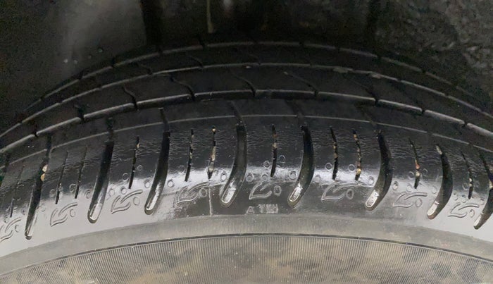 2020 Tata ALTROZ XT PETROL, Petrol, Manual, 20,328 km, Right Rear Tyre Tread
