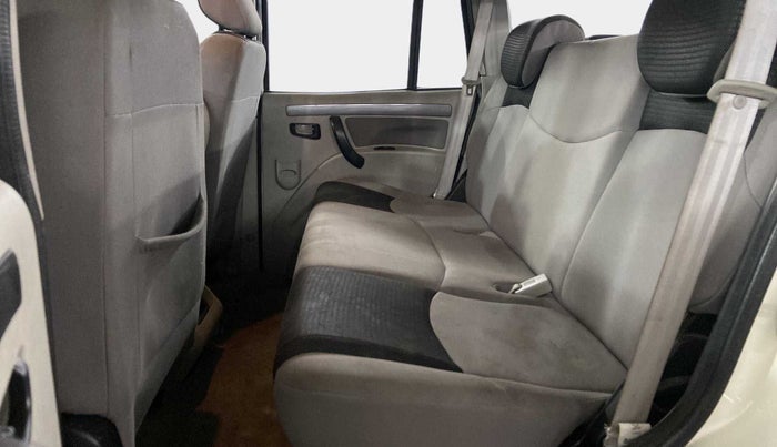 2018 Mahindra Scorpio S7, Diesel, Manual, 51,702 km, Right Side Rear Door Cabin