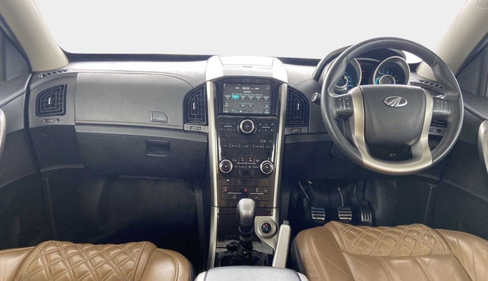 2018 Mahindra XUV500 W11(O), Diesel, Manual, 77,878 km, Dashboard