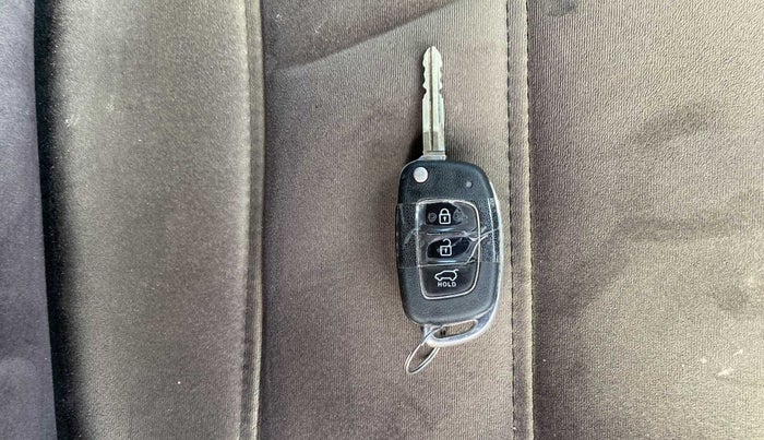 2016 Hyundai Elite i20 SPORTZ 1.2, Petrol, Manual, 59,947 km, Key Close Up