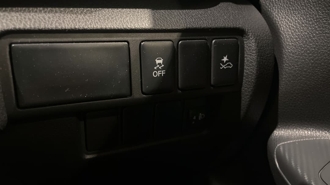 2023 Mitsubishi Eclipse Cross Es (2WD), Automatic, 45534 km, Utility Switches/Buttons