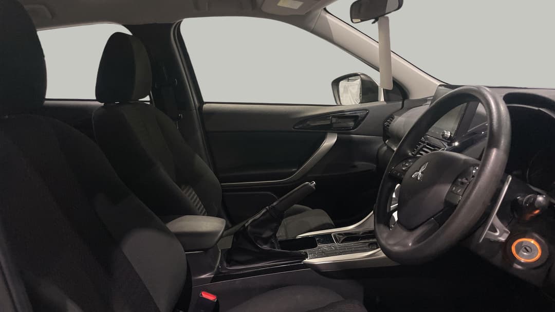 2023 Mitsubishi Eclipse Cross Es (2WD), Automatic, 45534 km, Right Side Front Door Cabin View