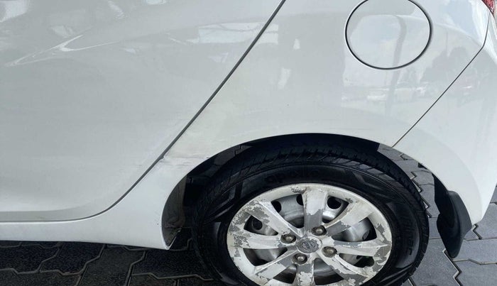 2017 Hyundai Eon ERA +, Petrol, Manual, 26,393 km, Left quarter panel - Slightly dented