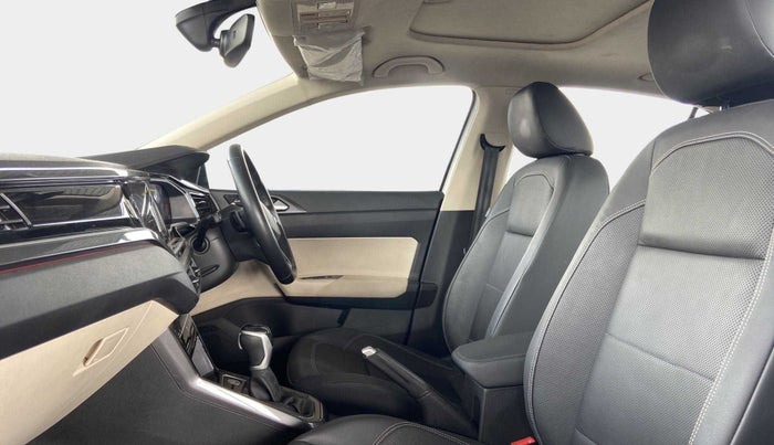 2022 Volkswagen VIRTUS GT PLUS TSI 1.5 EVO DSG, Petrol, Automatic, 16,185 km, Right Side Front Door Cabin