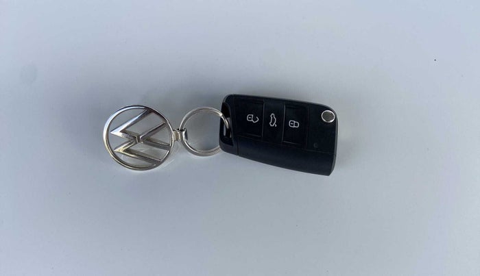 2022 Volkswagen VIRTUS GT PLUS TSI 1.5 EVO DSG, Petrol, Automatic, 16,185 km, Key Close Up
