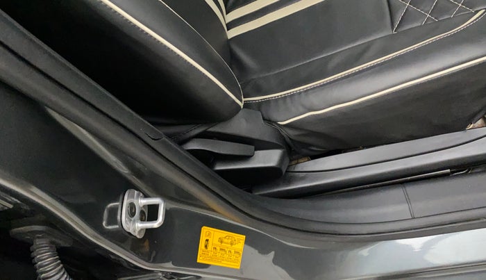 2021 Tata ALTROZ XT DIESEL, Diesel, Manual, 37,524 km, Driver-side door - Beading has minor damage