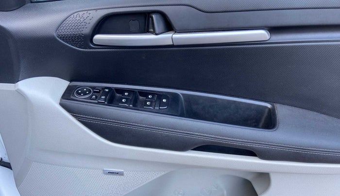 2022 KIA SONET HTX PLUS 1.5, Diesel, Manual, 11,647 km, Driver Side Door Panels Control