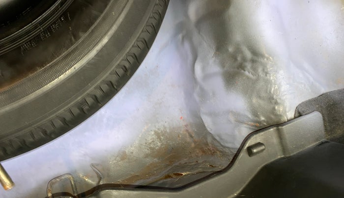 2017 Maruti Dzire VDI AMT, Diesel, Automatic, 1,00,864 km, Boot floor - Slightly dented