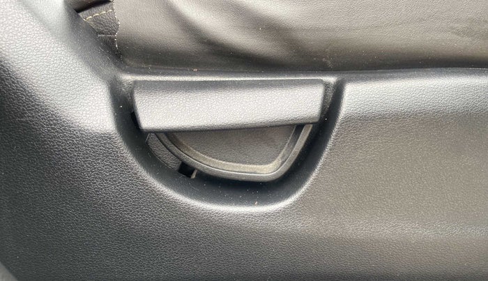 2019 Hyundai NEW SANTRO ERA EXECUTIVE, Petrol, Manual, 5,414 km, Driver Side Adjustment Panel