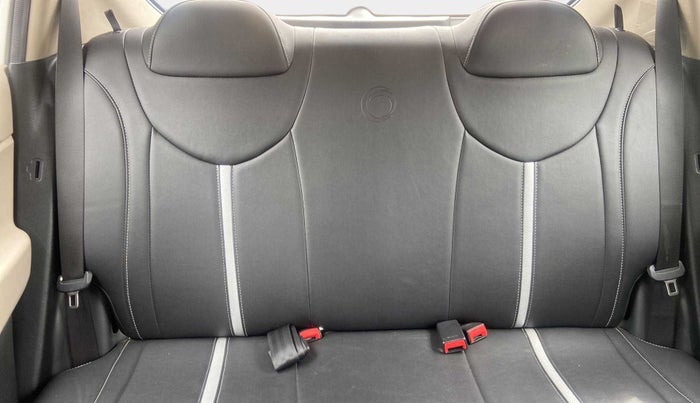 2019 Hyundai NEW SANTRO ERA EXECUTIVE, Petrol, Manual, 5,414 km, Second-row right seat - Cover slightly stained