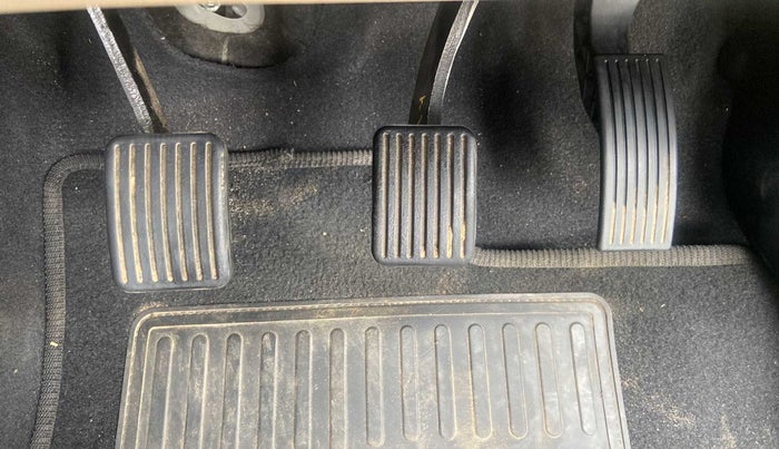 2019 Hyundai NEW SANTRO ERA EXECUTIVE, Petrol, Manual, 5,414 km, Pedals