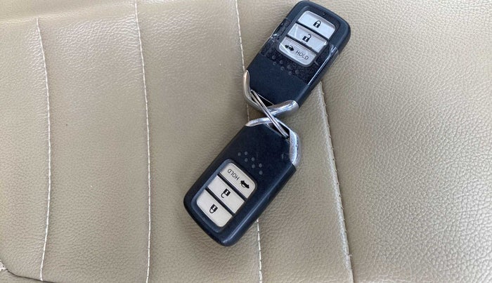 2019 Honda Amaze 1.2L I-VTEC VX, Petrol, Manual, 17,927 km, Key Close Up
