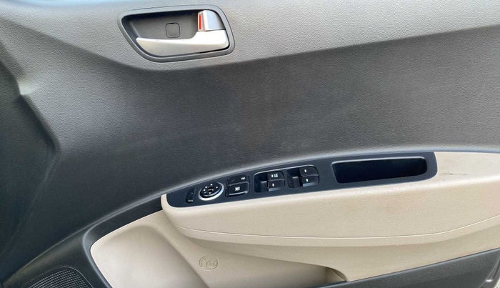 2016 Hyundai Grand i10 ASTA (O) AT 1.2 KAPPA VTVT, Petrol, Automatic, 60,584 km, Driver Side Door Panels Control