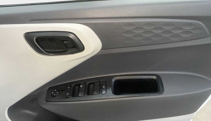 2022 Hyundai GRAND I10 NIOS MAGNA 1.2 KAPPA VTVT, Petrol, Manual, 11,001 km, Driver Side Door Panels Control