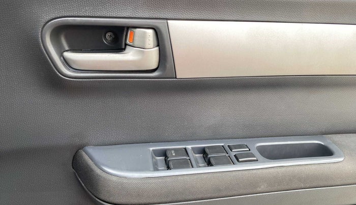 2011 Maruti Swift VDI, Diesel, Manual, 1,00,170 km, Driver Side Door Panels Control