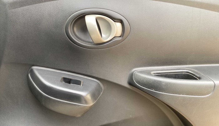 2018 Datsun Go Plus T, Petrol, Manual, 60,152 km, Driver Side Door Panels Control