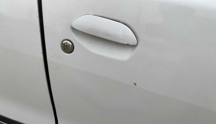2018 Datsun Go Plus T, Petrol, Manual, 60,152 km, Driver-side door - Paint has faded