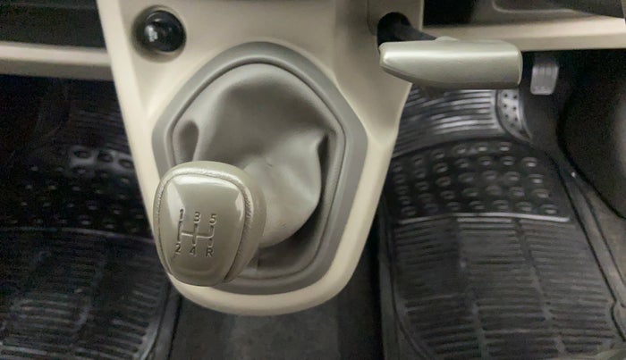 2014 Datsun Go T, Petrol, Manual, 29,397 km, Gear Lever
