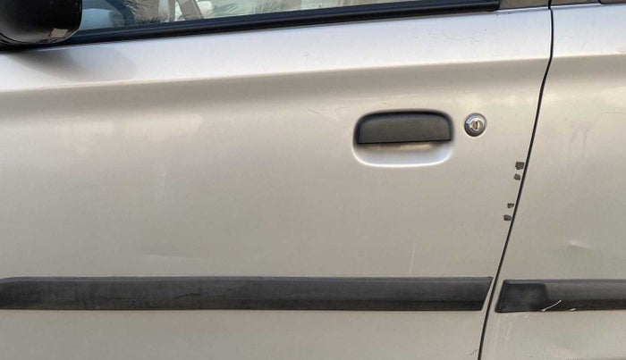 2017 Maruti Alto K10 VXI, Petrol, Manual, 50,878 km, Front passenger door - Minor scratches