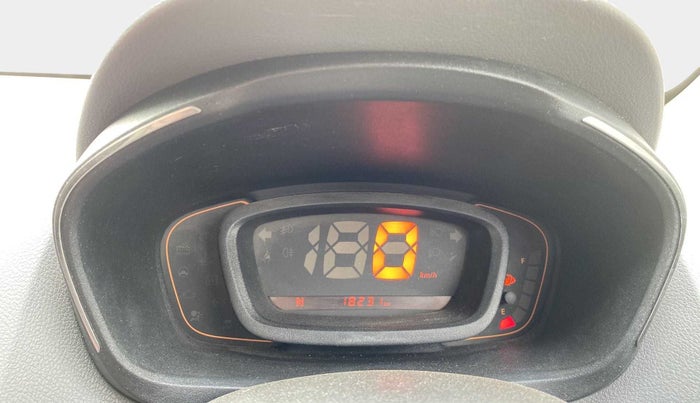 2017 Renault Kwid RXT 1.0 AMT (O), Petrol, Automatic, 18,271 km, Odometer Image