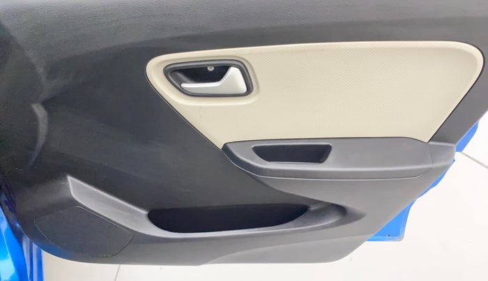 2019 Maruti Alto VXI, Petrol, Manual, 18,779 km, Driver Side Door Panels Control