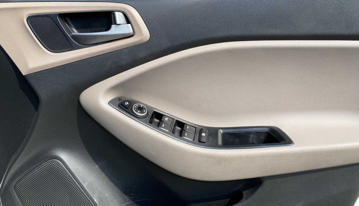 2018 Hyundai Elite i20 ASTA 1.2 (O), Petrol, Manual, 94,537 km, Driver Side Door Panels Control