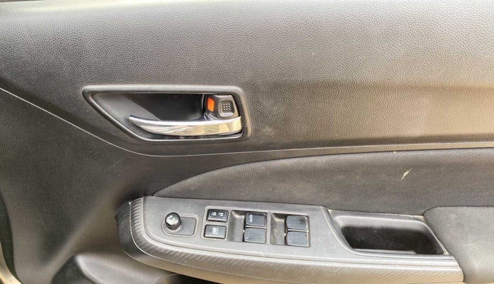 2019 Maruti Swift VXI, Petrol, Manual, 35,027 km, Driver Side Door Panels Control