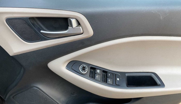 2019 Hyundai Elite i20 MAGNA PLUS 1.2, Petrol, Manual, 6,267 km, Driver Side Door Panels Control